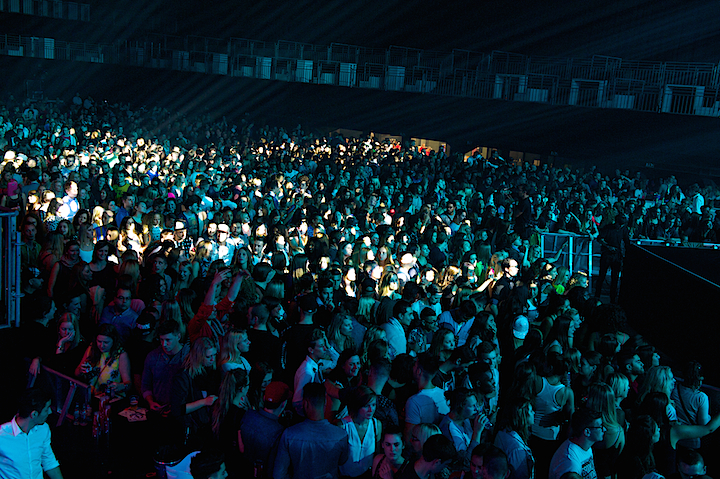 Sfeerbeelden @ Urbanice, picture 52, photographed by James Van Roosbroeck - FrontView Magazine