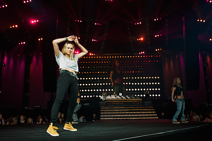 Sfeerbeelden @ Urbanice, picture 59, photographed by James Van Roosbroeck - FrontView Magazine