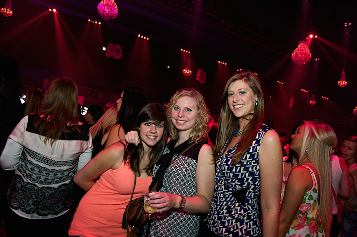 Sfeerbeelden @ Urbanice, picture 69, photographed by James Van Roosbroeck - FrontView Magazine