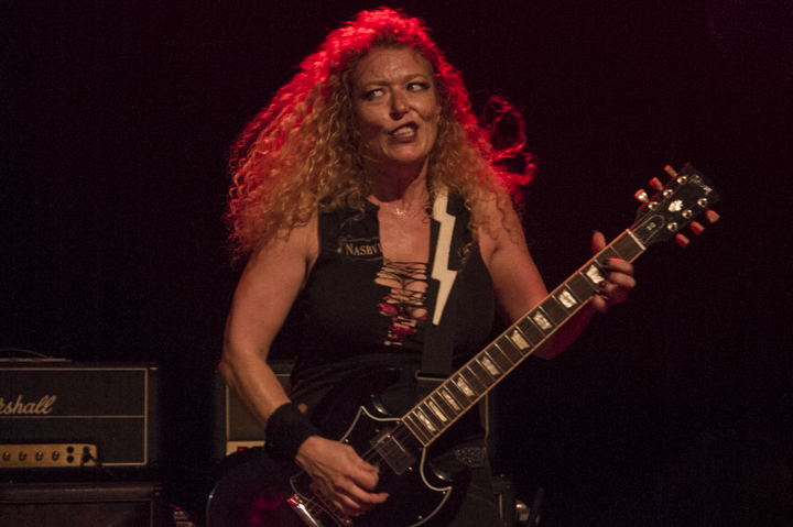 Nashville Pussy @ De Casino, picture 28, photographed by Bert Schevernels - FrontView Magazine
