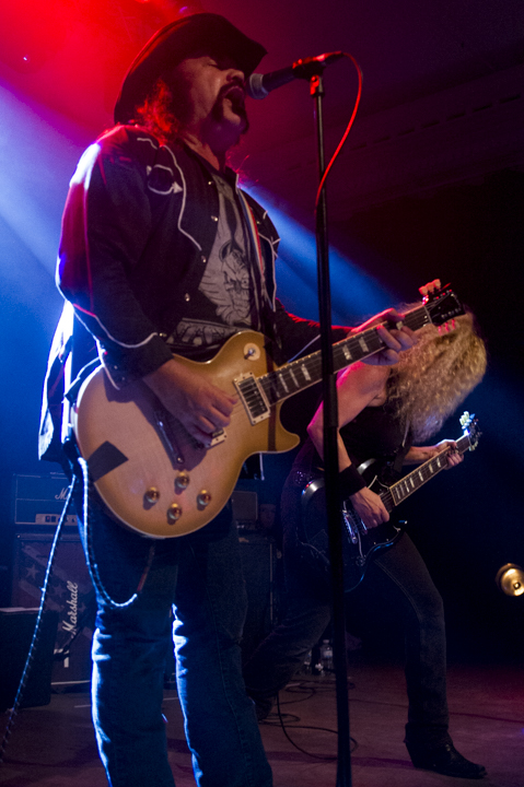 Nashville Pussy @ De Casino, picture 35, photographed by Bert Schevernels - FrontView Magazine