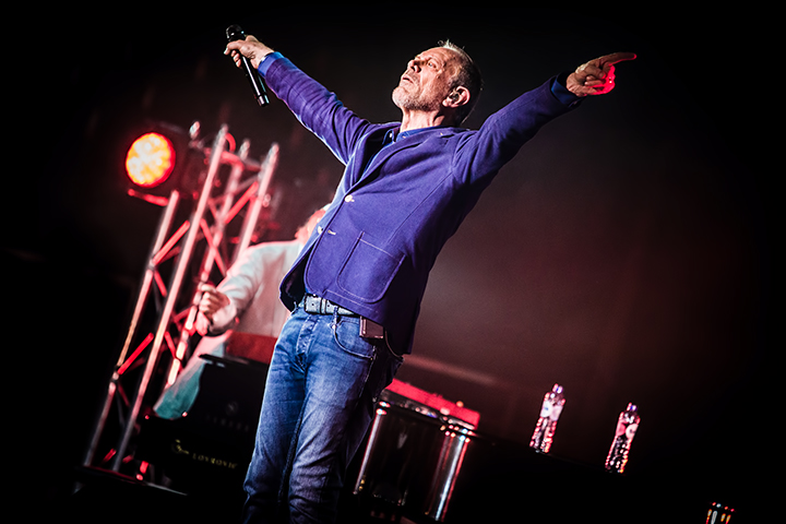 Rob de Nijs @ Lotto Arena, foto 20, foto's door Elke Briers - FrontView Magazine