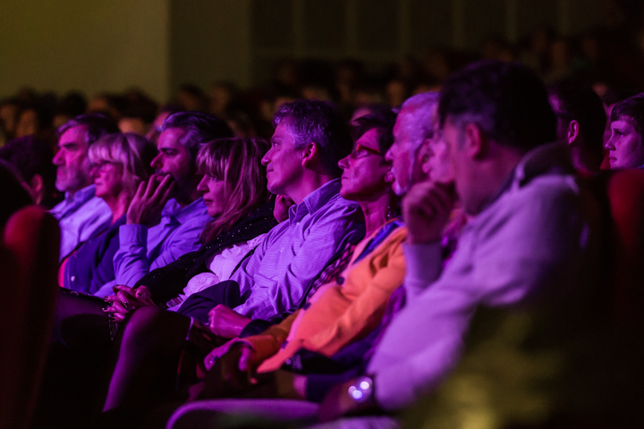 Umberto Tozzi @ Kursaal Oostende, picture 18, photographed by Guy Danneels - FrontView Magazine