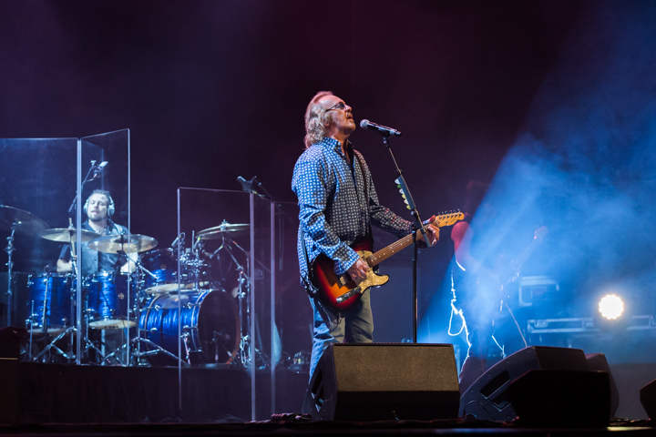 Umberto Tozzi @ Kursaal Oostende, picture 24, photographed by Guy Danneels - FrontView Magazine