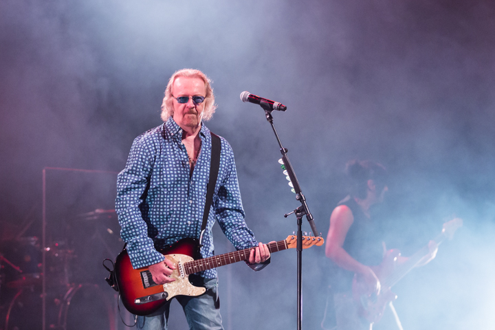 Umberto Tozzi @ Kursaal Oostende, picture 28, photographed by Guy Danneels - FrontView Magazine
