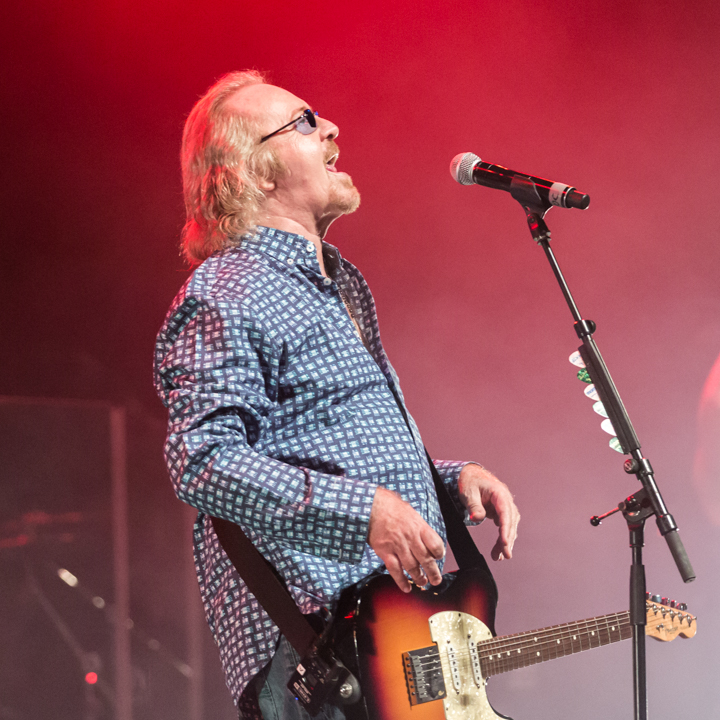Umberto Tozzi @ Kursaal Oostende, picture 31, photographed by Guy Danneels - FrontView Magazine