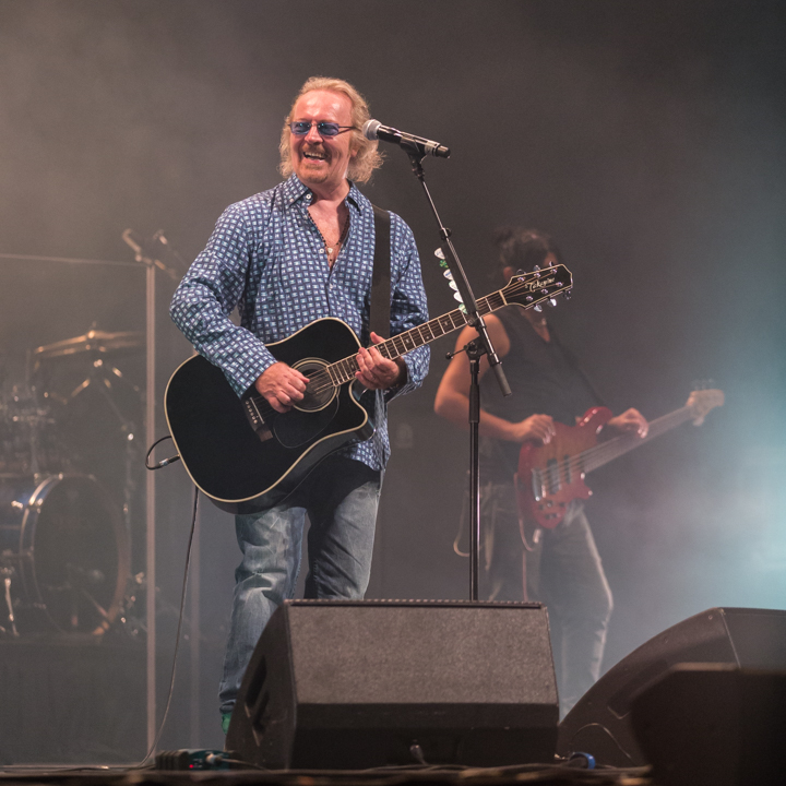 Umberto Tozzi @ Kursaal Oostende, picture 45, photographed by Guy Danneels - FrontView Magazine