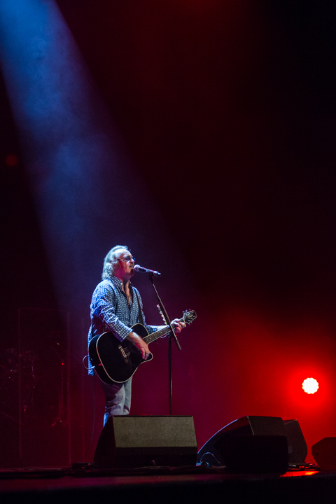 Umberto Tozzi @ Kursaal Oostende, picture 49, photographed by Guy Danneels - FrontView Magazine