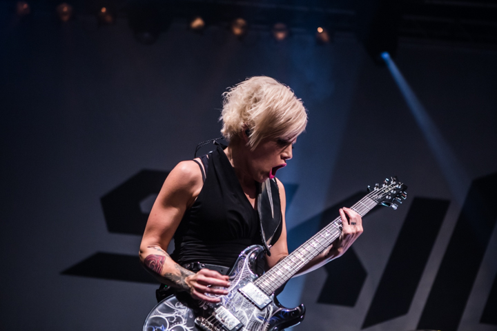 Skillet @ 013, foto 19, foto's door Dorien Goetschalckx - FrontView Magazine