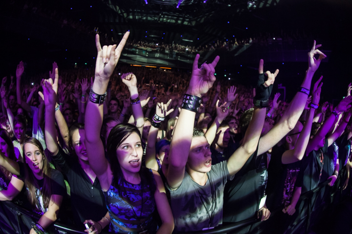 Skillet @ 013, foto 28, foto's door Dorien Goetschalckx - FrontView Magazine