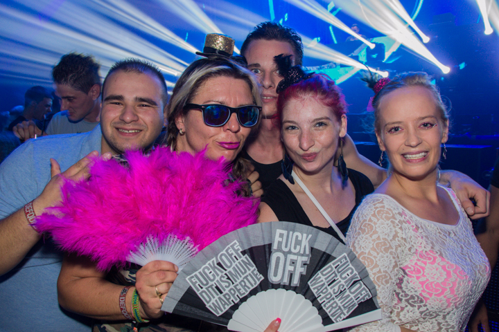 Hard Dance Event Live @ Heineken Music Hall, picture 10, photographed by Tom Van Tongerloo - FrontView Magazine