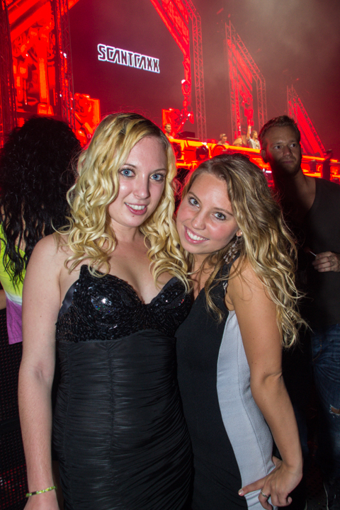 Hard Dance Event Live @ Heineken Music Hall, picture 122, photographed by Tom Van Tongerloo - FrontView Magazine