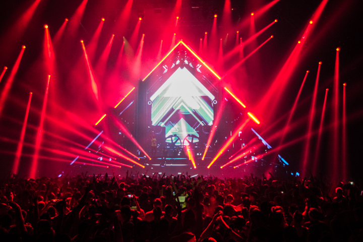 Hard Dance Event Live @ Heineken Music Hall, picture 180, photographed by Tom Van Tongerloo - FrontView Magazine