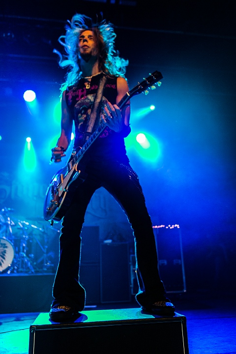 Black Stone Cherry @ Trix, picture 6, photographed by Edwin Houdevelt - FrontView Magazine