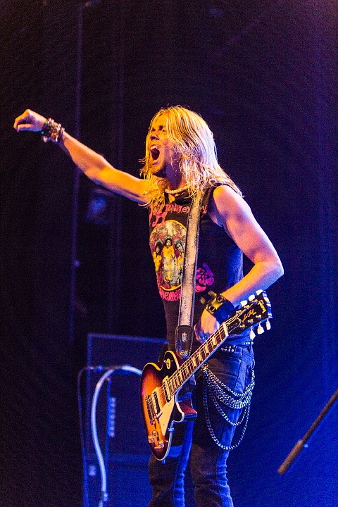 Black Stone Cherry @ Trix, picture 15, photographed by Edwin Houdevelt - FrontView Magazine