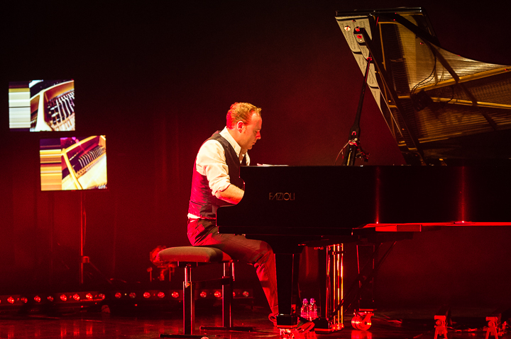 Jef Neve - Solo @ Ancienne Belgique, foto 2, foto's door Jan van Hecke - FrontView Magazine
