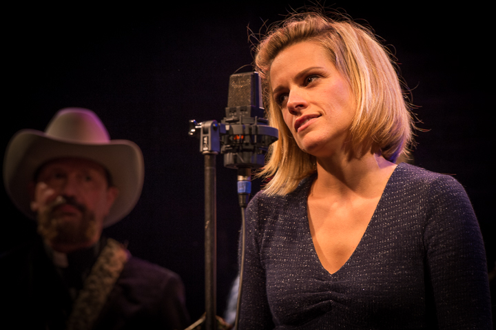 Broken Circle Breakdown Bluegrass Band - Albumvoorstelling "Unbroken! - Live in Concert" @ Bij De Vieze Gasten, picture 5, photographed by Jan van Hecke - FrontView Magazine