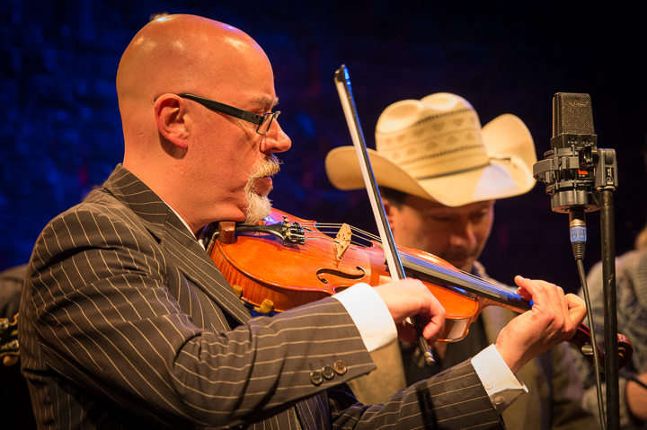 Broken Circle Breakdown Bluegrass Band - Albumvoorstelling "Unbroken! - Live in Concert" @ Bij De Vieze Gasten, picture 13, photographed by Jan van Hecke - FrontView Magazine