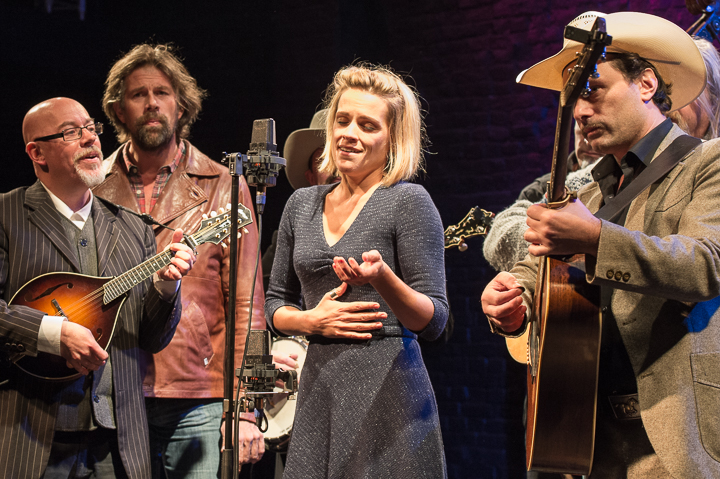 Broken Circle Breakdown Bluegrass Band - Albumvoorstelling "Unbroken! - Live in Concert" @ Bij De Vieze Gasten, picture 17, photographed by Jan van Hecke - FrontView Magazine