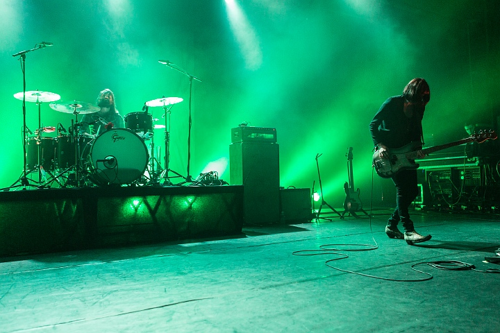 Band Of Skulls @ Trix, picture 4, photographed by Edwin Houdevelt - FrontView Magazine