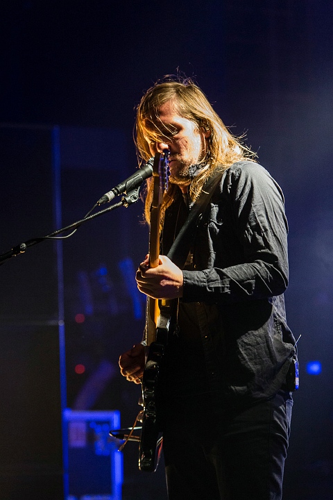 Band Of Skulls @ Trix, picture 8, photographed by Edwin Houdevelt - FrontView Magazine