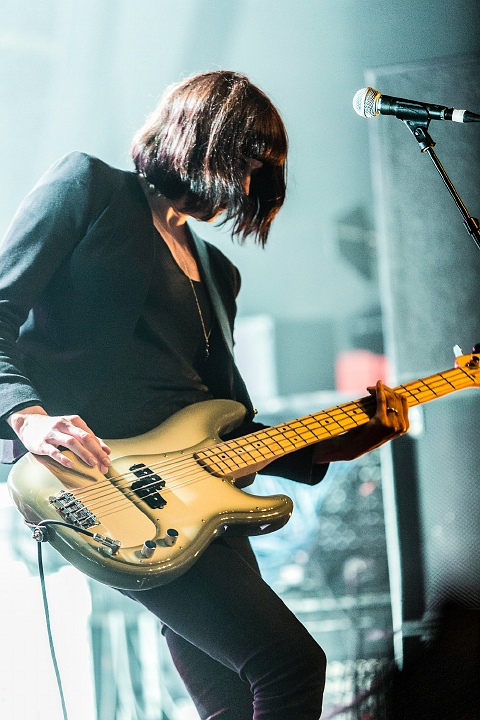 Band Of Skulls @ Trix, picture 9, photographed by Edwin Houdevelt - FrontView Magazine