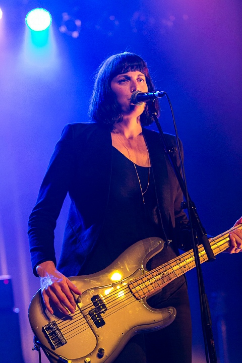 Band Of Skulls @ Trix, picture 19, photographed by Edwin Houdevelt - FrontView Magazine