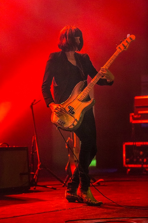Band Of Skulls @ Trix, picture 26, photographed by Edwin Houdevelt - FrontView Magazine
