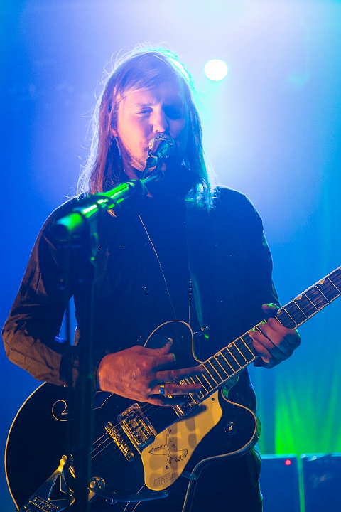 Band Of Skulls @ Trix, picture 37, photographed by Edwin Houdevelt - FrontView Magazine