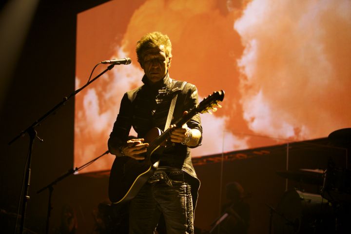 Florent Pagny @ Vorst Nationaal, picture 3, photographed by Pascal Liagre - FrontView Magazine