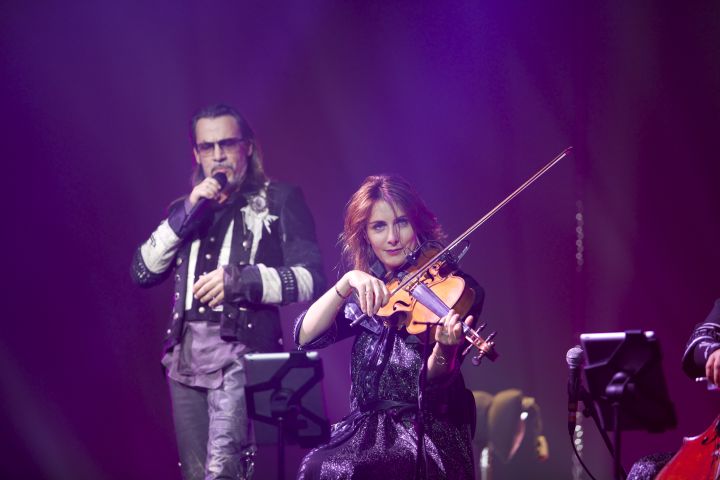 Florent Pagny @ Vorst Nationaal, picture 22, photographed by Pascal Liagre - FrontView Magazine