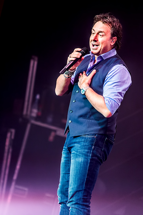 Marco Borsato - Duizend Spiegels Tour @ Ethias Theater, foto 1, foto's door Elke Briers - FrontView Magazine