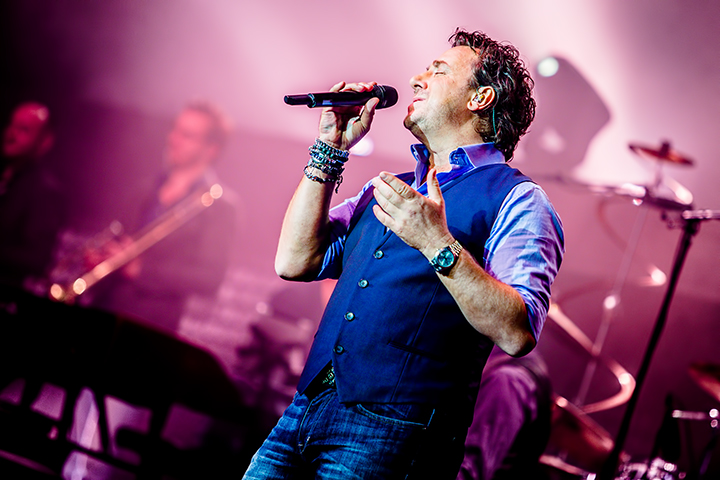 Marco Borsato - Duizend Spiegels Tour @ Ethias Theater, foto 6, foto's door Elke Briers - FrontView Magazine