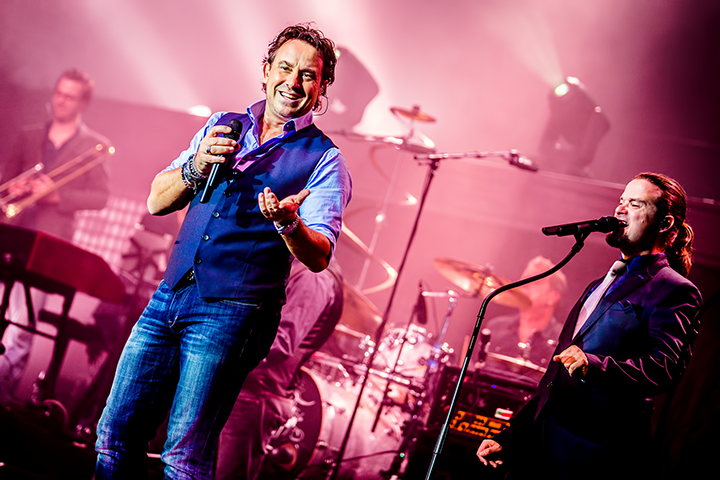 Marco Borsato - Duizend Spiegels Tour @ Ethias Theater, foto 10, foto's door Elke Briers - FrontView Magazine