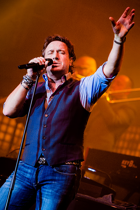 Marco Borsato - Duizend Spiegels Tour @ Ethias Theater, foto 14, foto's door Elke Briers - FrontView Magazine