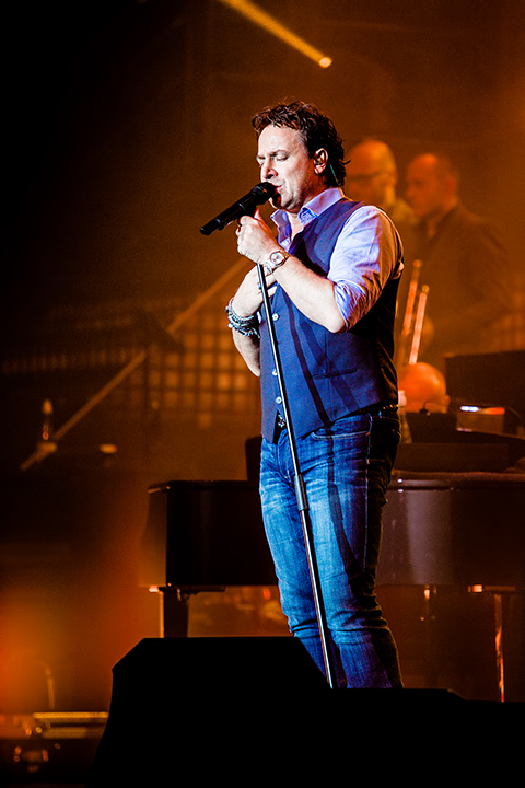 Marco Borsato - Duizend Spiegels Tour @ Ethias Theater, foto 15, foto's door Elke Briers - FrontView Magazine