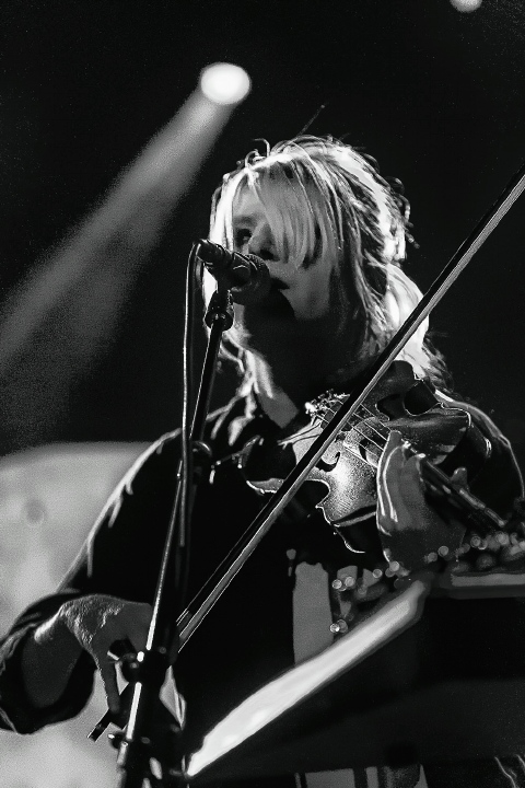 Too Tangled @ Trix, picture 18, photographed by Edwin Houdevelt - FrontView Magazine