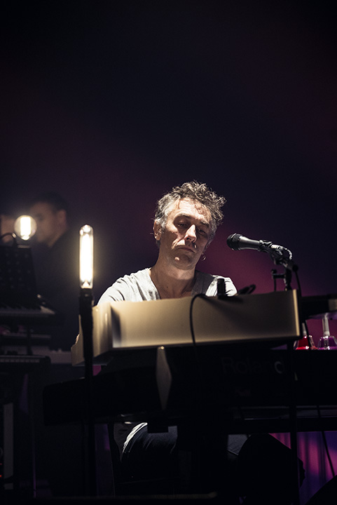 Yann Tiersen @ AB, picture 2, photographed by Jef Peeters - FrontView Magazine