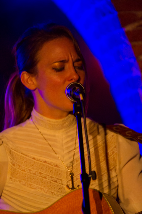 Dawn Landes @ Botanique, picture 6, photographed by Nick De Gregorio - FrontView Magazine