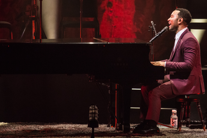 John Legend @ Vorst Nationaal, picture 12, photographed by Dorien Goetschalckx - FrontView Magazine