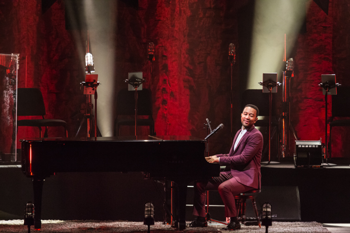 John Legend @ Vorst Nationaal, picture 15, photographed by Dorien Goetschalckx - FrontView Magazine