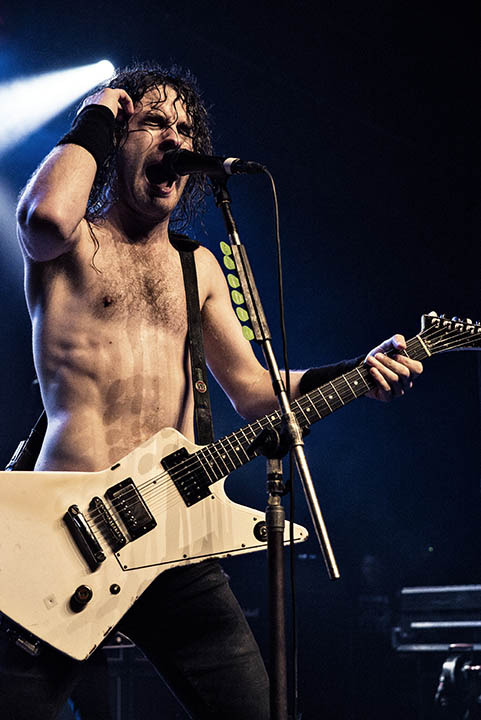 Airbourne @ Trix, picture 10, photographed by Jef Peeters - FrontView Magazine