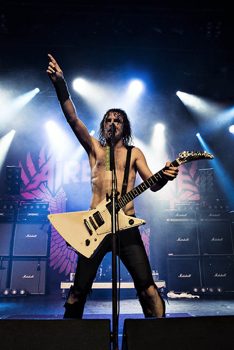 Airbourne @ Trix, picture 11, photographed by Jef Peeters - FrontView Magazine