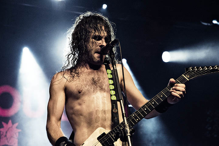 Airbourne @ Trix, picture 18, photographed by Jef Peeters - FrontView Magazine