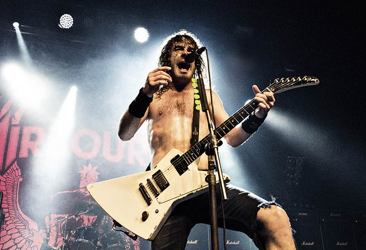 Airbourne @ Trix, picture 19, photographed by Jef Peeters - FrontView Magazine