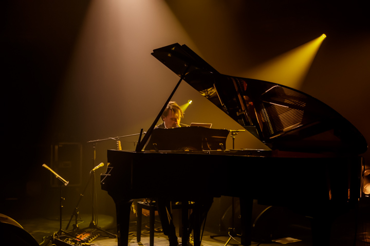 Daan (solo) @ Botanique, foto 17, foto's door Tristan Herftijd - FrontView Magazine