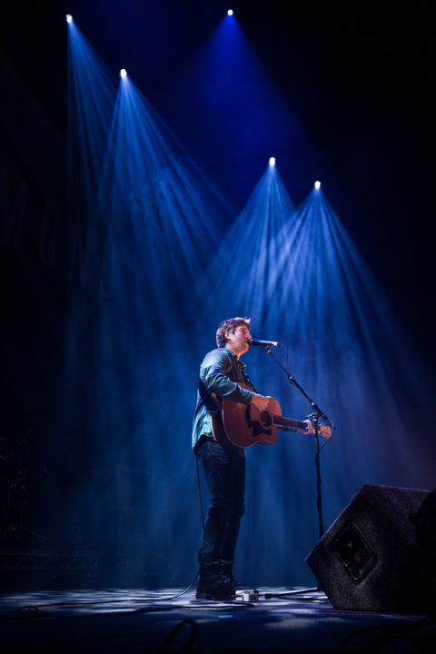 Jamie Lawson @ Vorst Nationaal, picture 2, photographed by Dorien Goetschalckx - FrontView Magazine