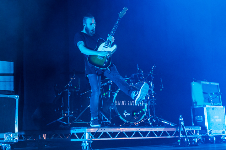 Saint Raymond @ Vorst Nationaal, picture 7, photographed by Dorien Goetschalckx - FrontView Magazine