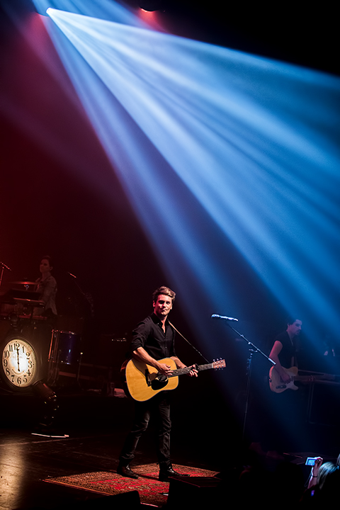 Bastian Baker @ Koninklijk Circus, picture 9, photographed by Elke Briers - FrontView Magazine