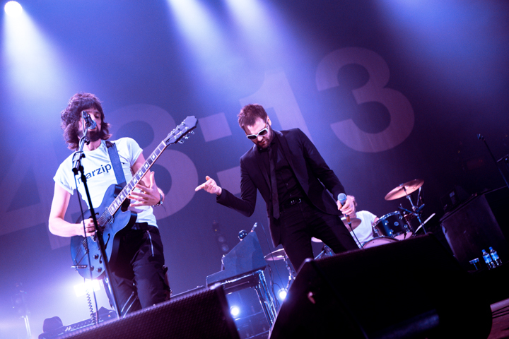 Kasabian @ Vorst Nationaal, picture 2, photographed by Dorien Goetschalckx - FrontView Magazine